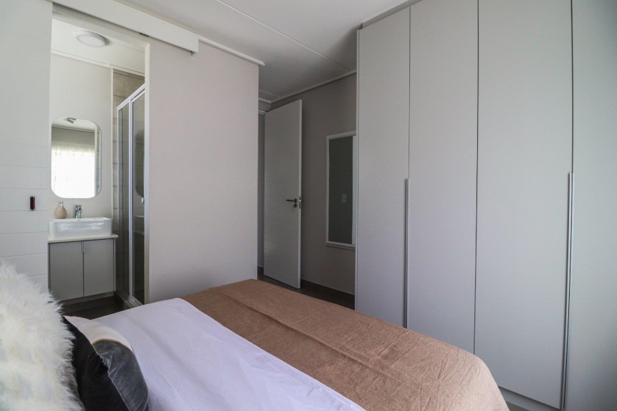 To Let 2 Bedroom Property for Rent in Langeberg Heights Western Cape